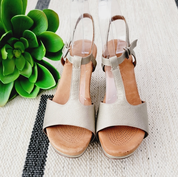 Gently Souls T-Strap Wedge Sandals - Picture 2 of 14